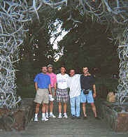 4inhole.jpg (67524 bytes)